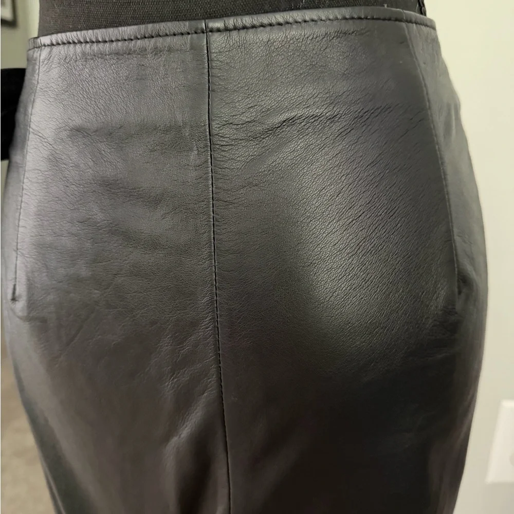 Joie Black  Leather Wrap Skirt with Belt size O like new condition